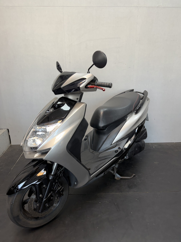 勁戰四代 極光鈦